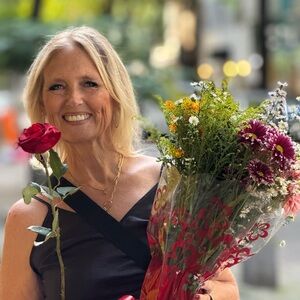 Meet your Posher, Ana